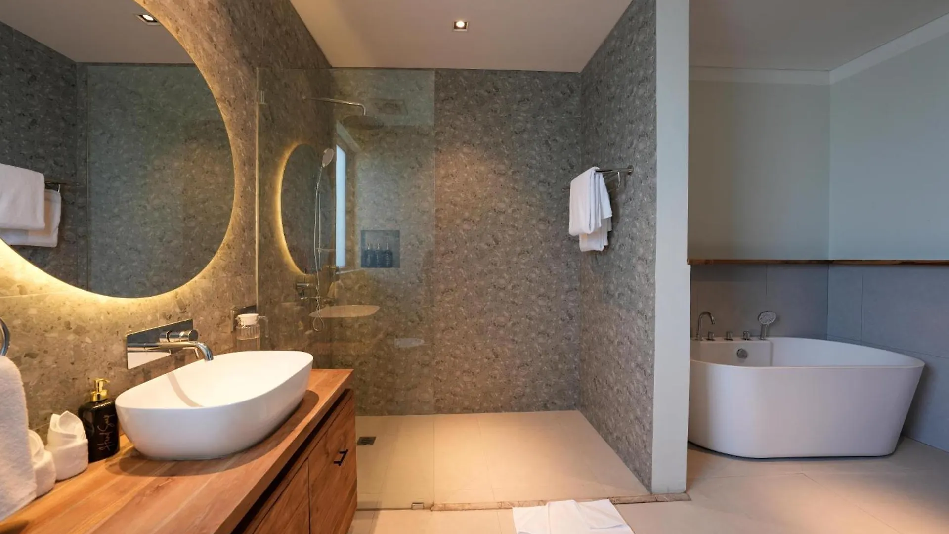 Twin Villas Seminyak Cora & Zeno By Exotic Bali Properties 0*,